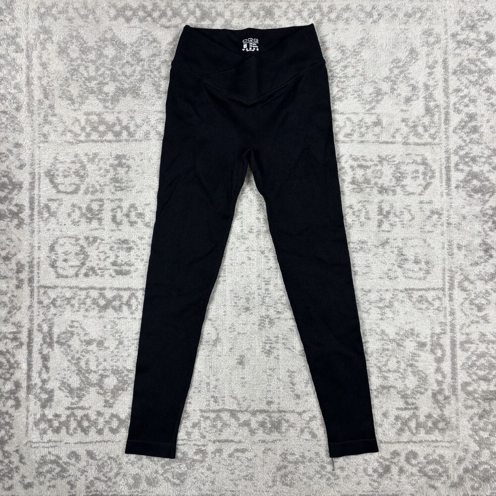 OQQ Leggings Women's Black Ribbed Athletic Workout Gym Pants Size Small